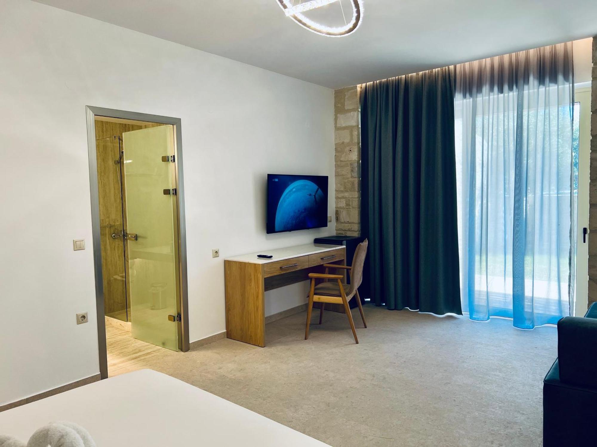Lili Hotel Gazi Exteriör bild