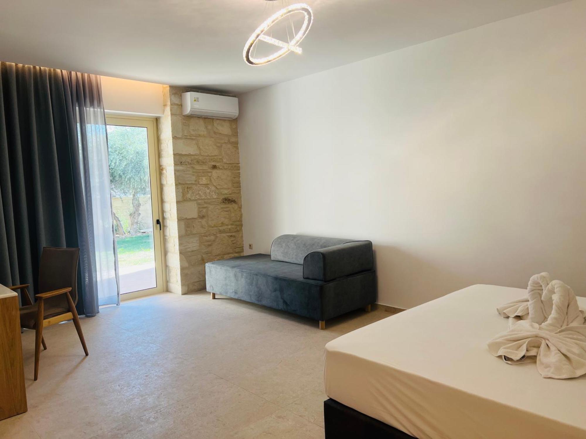 Lili Hotel Gazi Exteriör bild